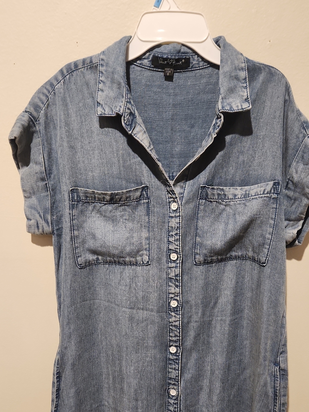 ❤️ VELVET HEART BUTTON DOWN CHAMBRAY SHIRT DRESS WITH POCKETS, SMALL - Picture 2 of 8